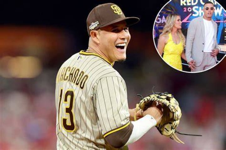 Manny Machado signs 350 million contract extension with Padres