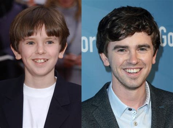 Maria Sharapova Younger Freddie highmore photo gallery