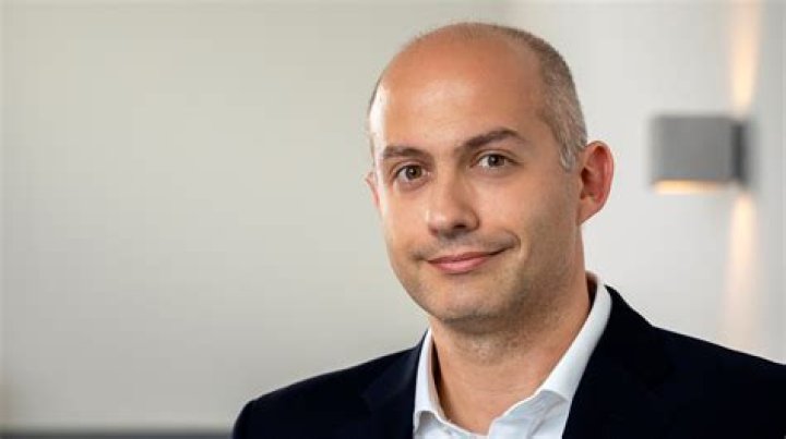 Mark Heinrichs: Expertise In Technology And Business