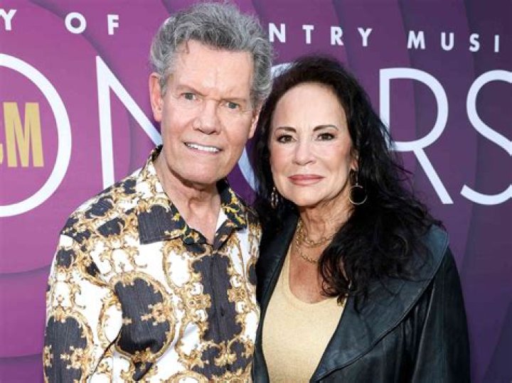 Mary Davis (Randy Travis Wife) Bio, Wiki, Age, Height, and Net Worth