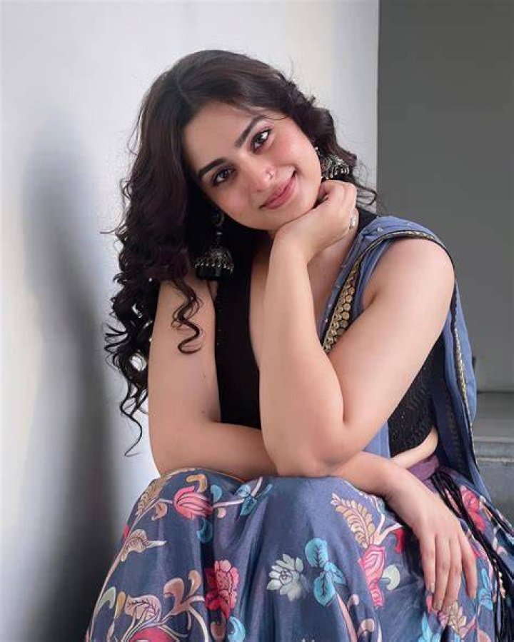 Meet Ayesha Khan an incredibly talented and stunning Indian actress