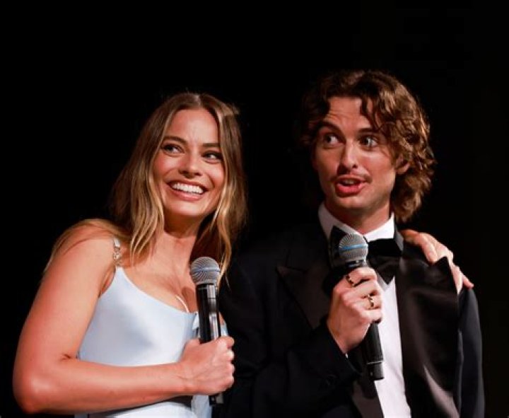 Meet Margot Robbie Siblings Cameron Robbie, Anya Robbie, Lachlan Robbie