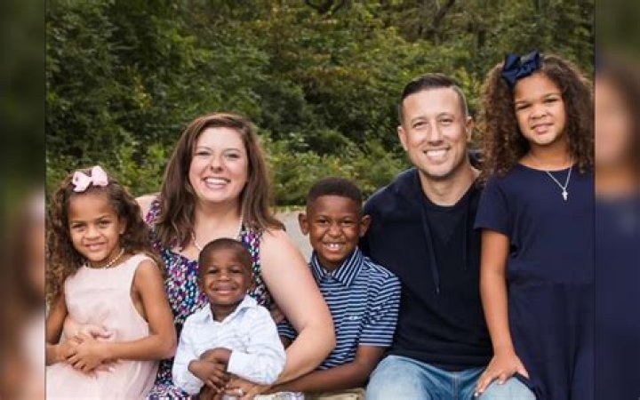 Meet The Real Family Of Justin Bieber