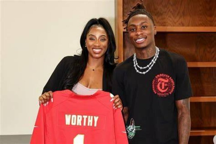 Meet Xavier Worthy Mom Nicky Jones And Father Family
