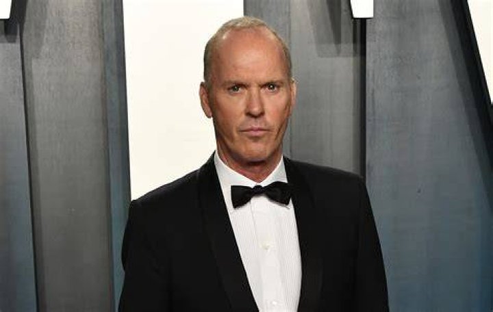 Michael Keaton confirmed to play Batman in 'The Flash'