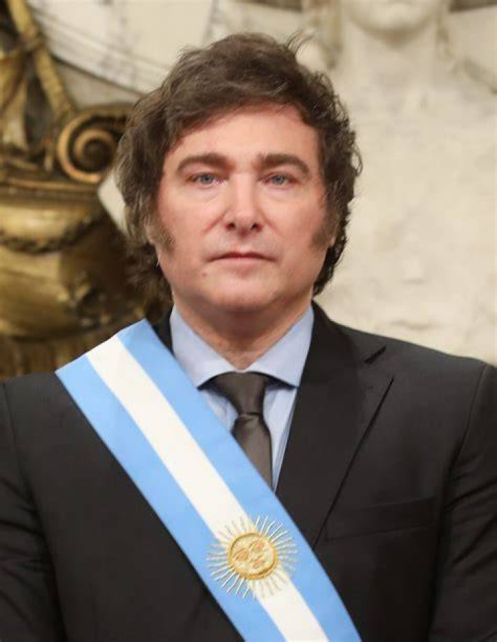 Milei's Height: Unraveling The Political Stature Of Javier Milei
