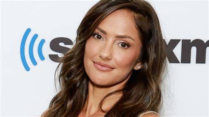 Minka Kelly Details Tension on &lsquo;Friday Night Lights&rsquo; Set, Childhood