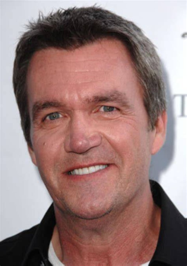 Neil Flynn as Mike on The Middle Hallmark Channel Neil flynn, The