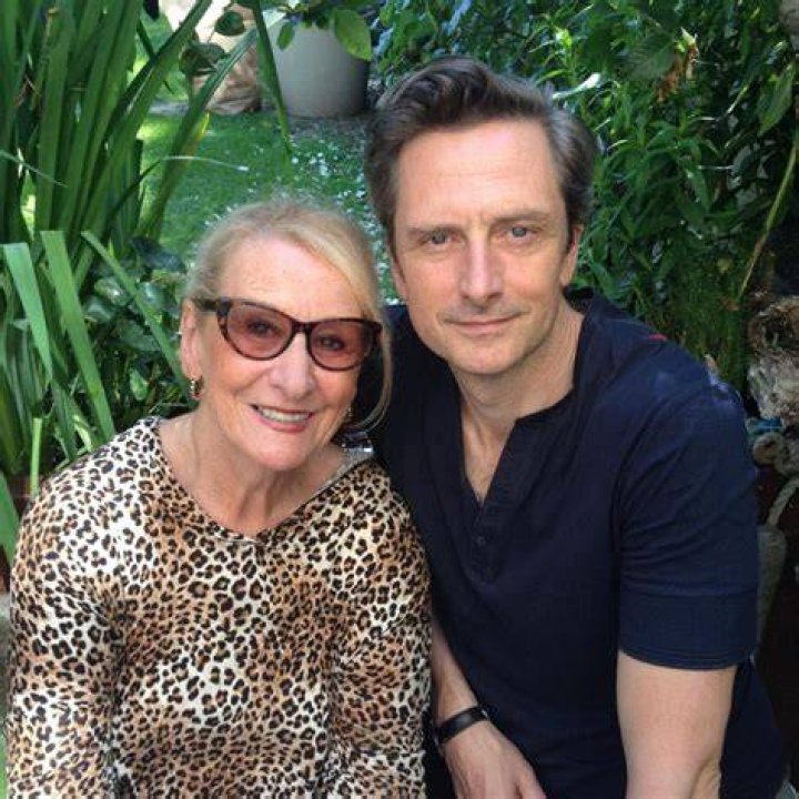 Nicholas Gleaves Biography, Height & Life Story Super Stars Bio