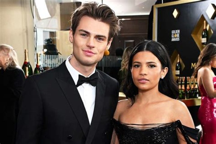 nikki rodriguez and noah lalonde Boys, The way he looks, Actors