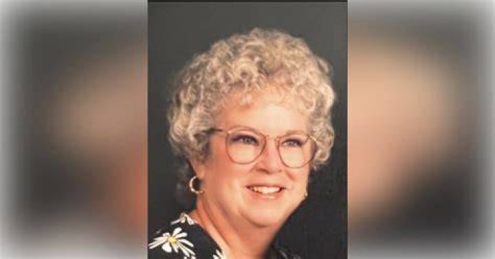Obituary/Virtual Registration for Maxine Carroll Divinity Funeral Home