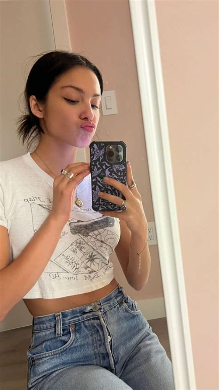 Olivia Rodrigo Instagram Olivia Rodrigo Instagram Clicks May 2020