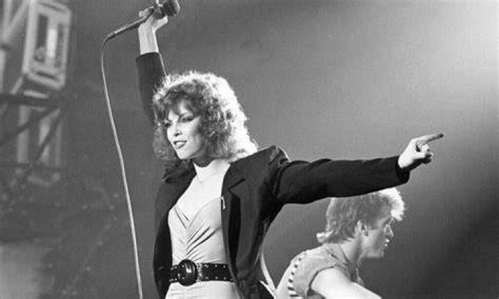 Pat Benatar Net Worth, Salary, Age, Height, Weight, Bio, Family, Career