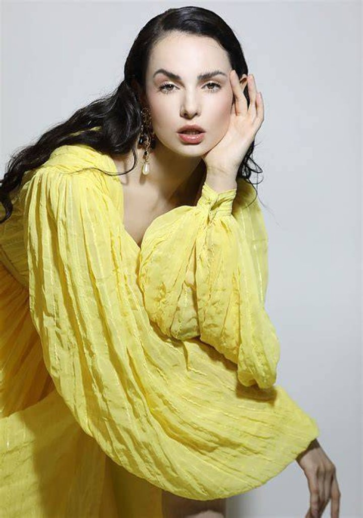 PAULINA BURROLA (9) Bogamodels