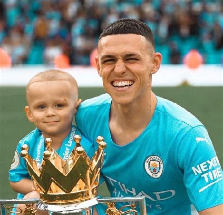 Phil foden and his son who looks like Vincent Kompany soccercirclejerk