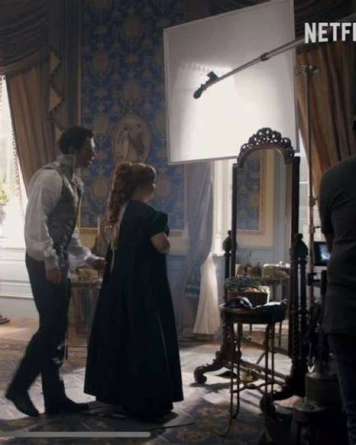 Ravishing Mirror Encounter Romancing Mr. Bridgerton