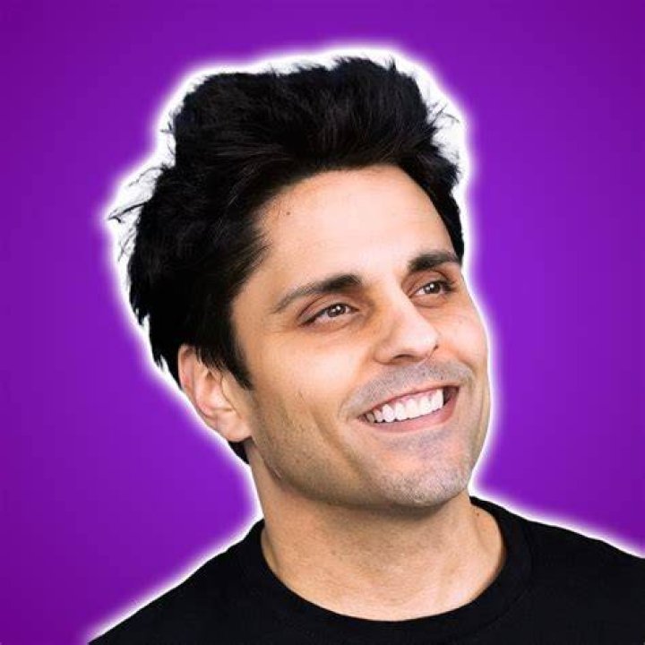 Ray William Johnson, the OG YouTube commentator channel r/nostalgia