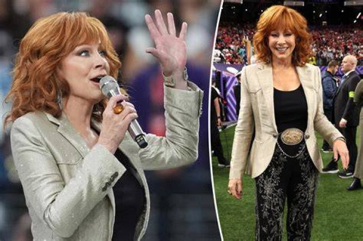 Reba McEntire on Wearing the Same Dress From 1993 Duet of 'Does He Love