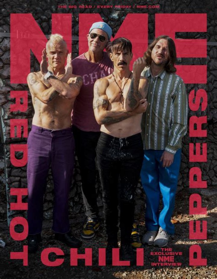 Red Hot Chili Peppers cover Nirvana's 'Smells Like Teen Spirit'