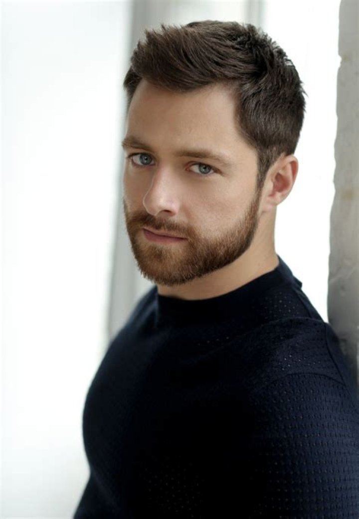 Richard Rankin, actor, I Want Your Moustache And Beard Pinterest