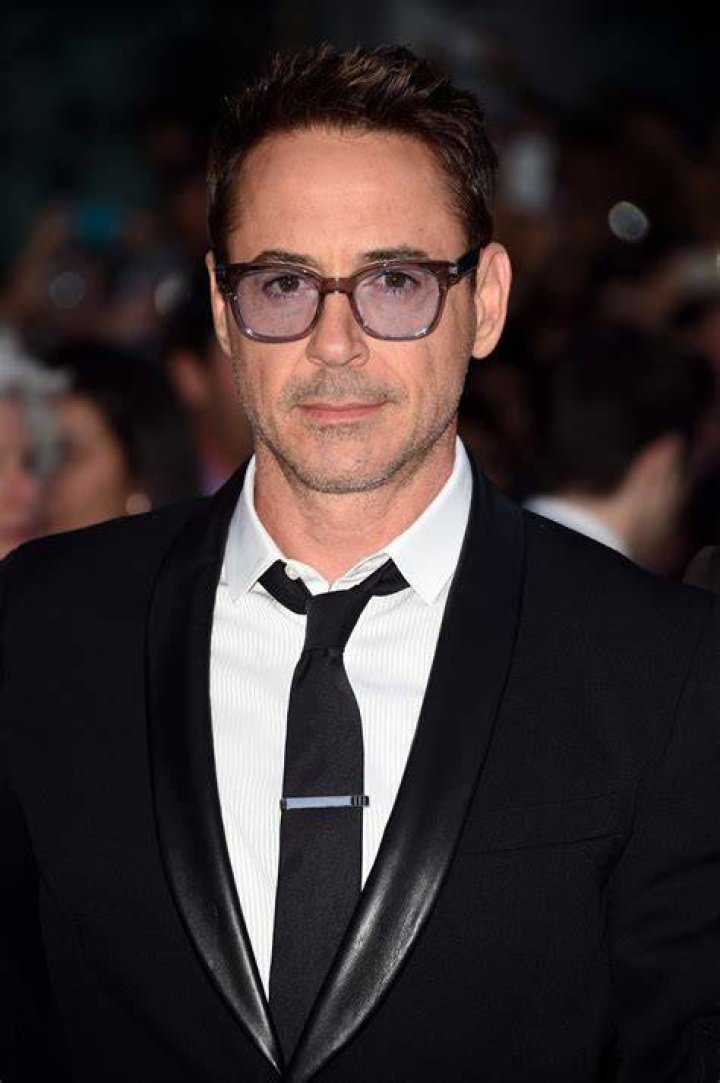 Robert Downey Jr. Wiki, Affairs, Today Omg News, Updates, Hd Images
