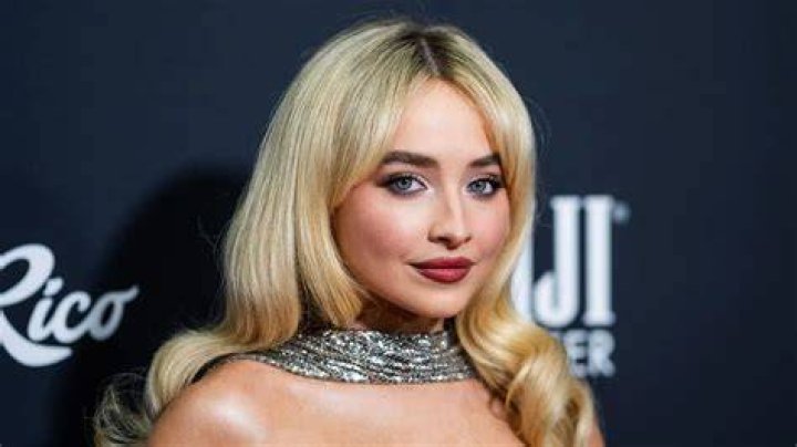 Sabrina Carpenter Birthday 2020 Height, Age, Net worth, Boyfriend