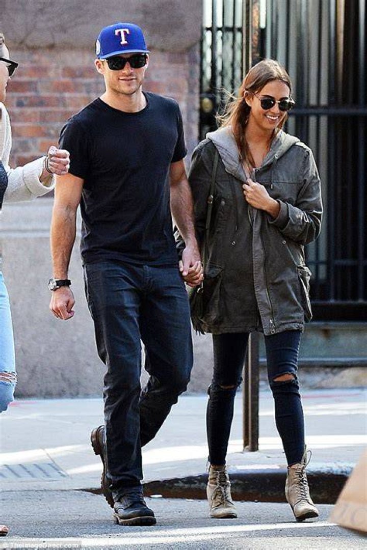 Scott Eastwood steps out in New York with same Daily Mail Online