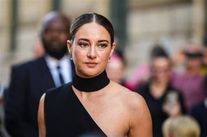 Shailene Woodley's Educational Journey: Inspiring Tales Of Learning