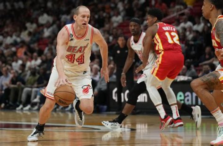 Should Omer Yurtseven immediately play over Cody Zeller for Miami Heat