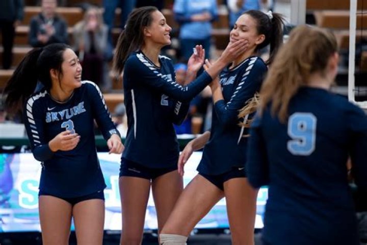 Skyline volleyball star Harper Murray looks to emerge from sister&rsquo;s