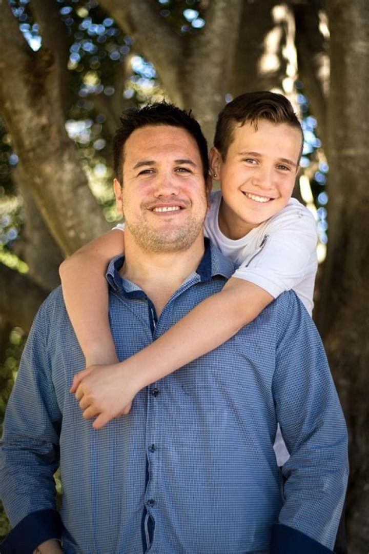 Son's beautiful Alzheimer's tribute to dad set to Kenny Chesney &rdquo;While