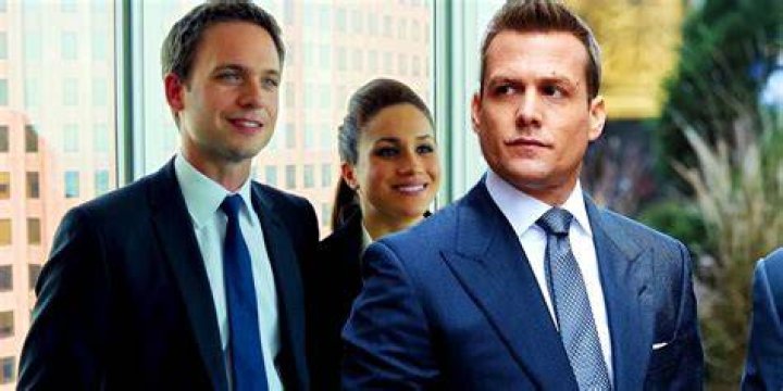 SUITS THE SHOW THAT DEFINED A GENERATION IPU Buzz