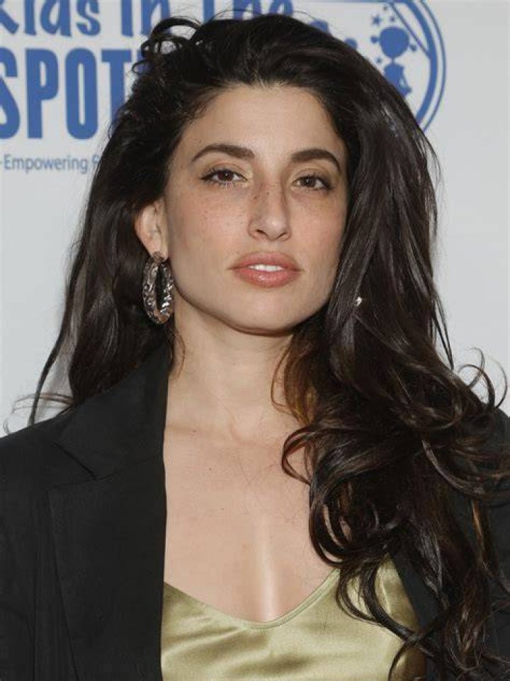 Tania Raymonde About Entertainment.ie