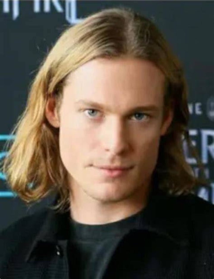 The Talented Sam Reid: A Shining Star In Australian Cinema
