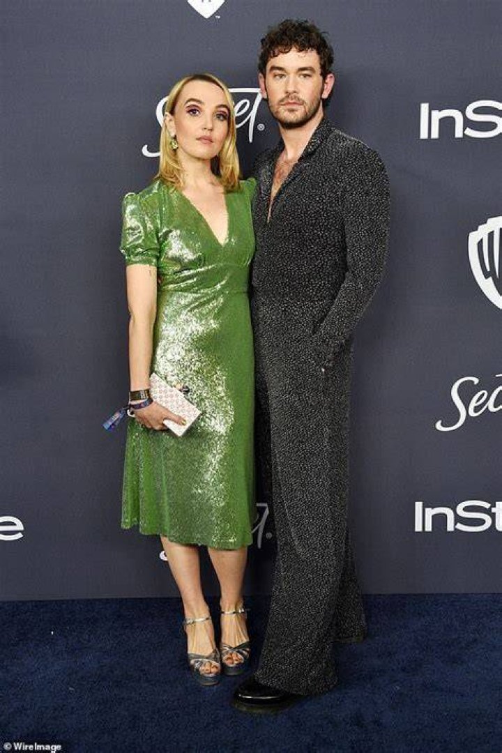 The Ultimate Guide To Chloe Fineman's Spouse: Everything You Need To Know