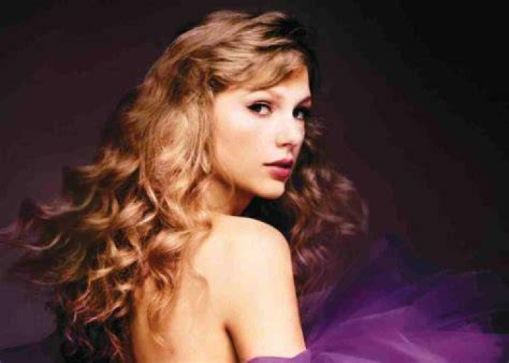 The Unbreakable Bond Taylor Swift's Journey with Her Parents