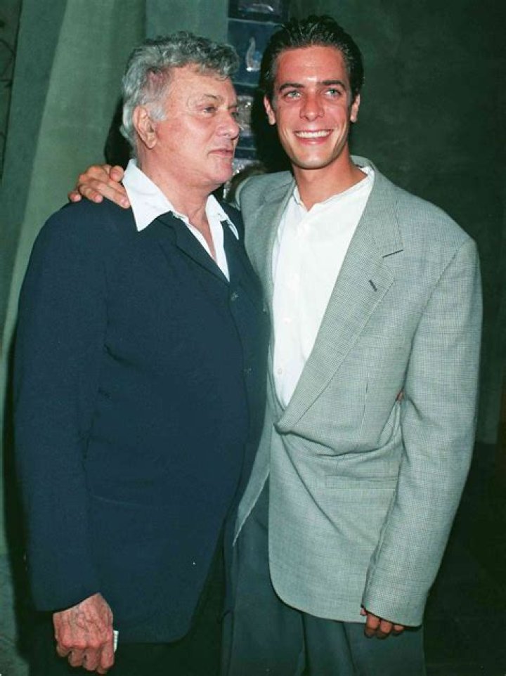 Tony Curtis and sons Nicholas and Benjamin 1985 Credit Ralph Dominguez
