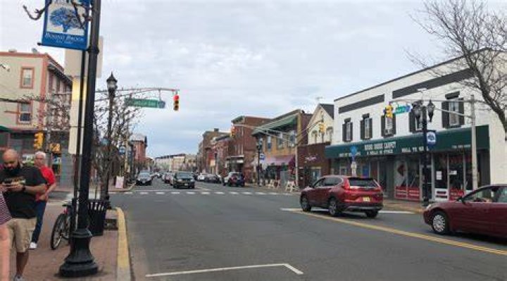 Touring Downtown Bound Brook with History & Booze
