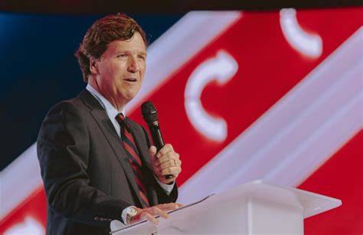 Tucker Carlson won't apologize for 'Bubba The Love Sponge' tapes