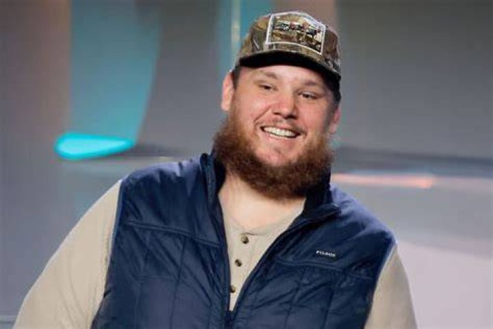 Unmasking Luke Combs: The Truth Behind His Baldness Unveiled