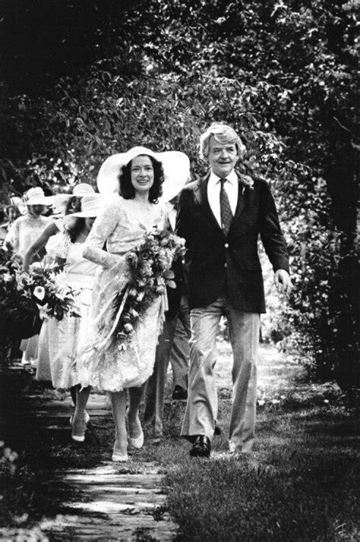 Unveiling The Enduring Legacy Of Hal Holbrook's Spouses