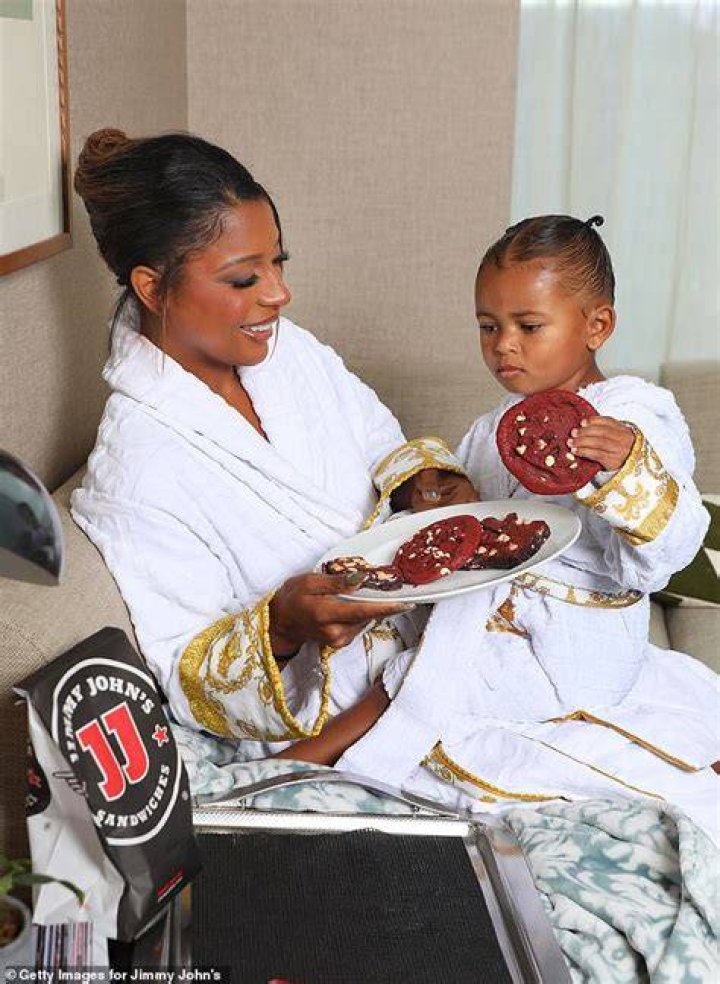 Victoria 2YearOld Daughter Hazel Sets Record With Grammy
