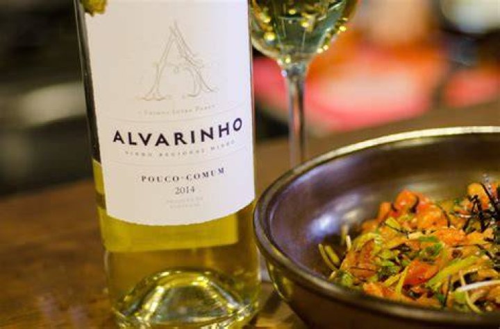 Vinho Verde Takes On South Korean Favorites Part 1 (Japchae Recipe