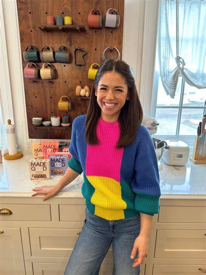 What Food Network Star Molly Yeh Eats in a Day