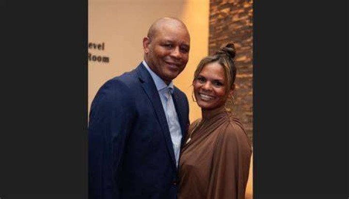 Who is Andrea Autry wife of Adrian Autry, bio, family, children, job