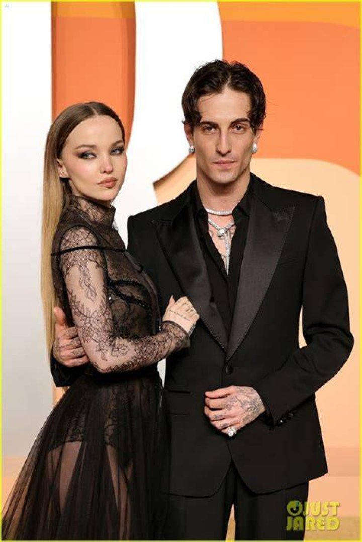 Who Is Dove Cameron Dating? Inside Relationship History J14