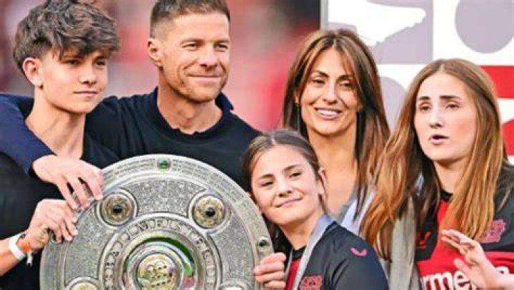 Xabi Alonso, tres hijos Famosos EL MUNDO