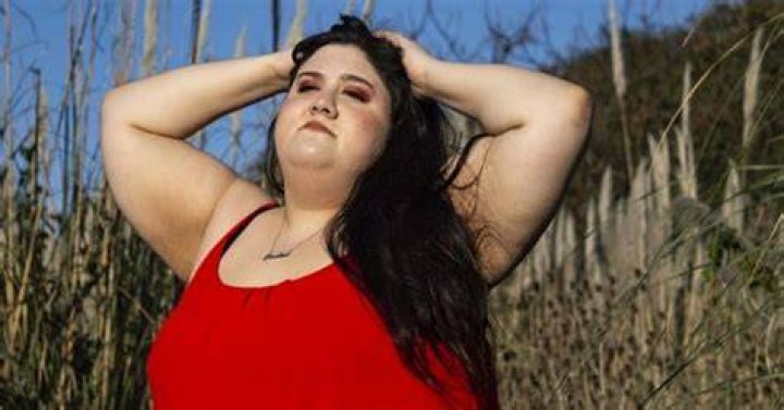 XTINA GORDA fracassada abrindo SHOW DA PORNITTA pandlr