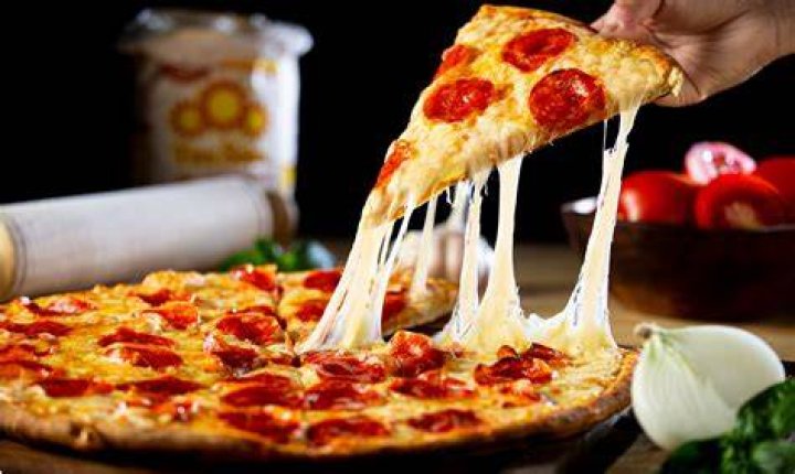 You Can Have Pizza with Flava Flav in Lake Geneva this Week