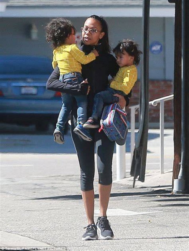 Zoe Saldana carries twin boys while out shopping Daily Mail Online